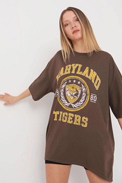 Machetta Μπλουζάκι μεγάλου μεγέθους Maryland Printed Oversize καφέ