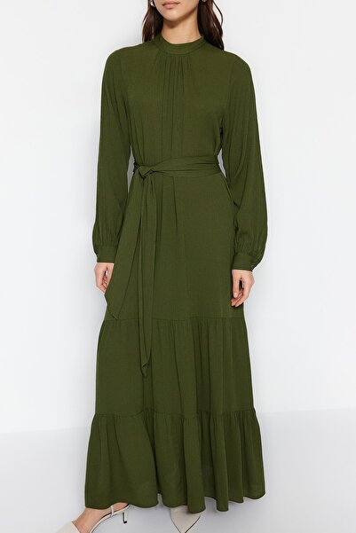 Trendyol Modest Φόρεμα Χακί ζωσμένο με μπαλόνι υφαντό TCTSS23EB00289