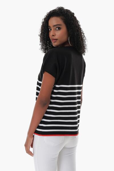 CHUBA Women's V-Neck Striped Comfortable Form Marin Short Sleeve Thin Knitwear T-shirt Black-white 23s1009