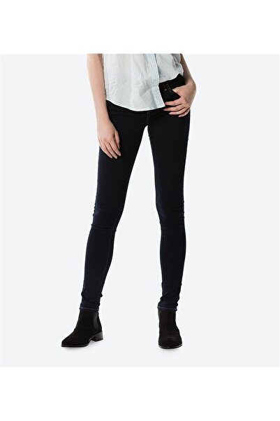 Levi's 710 جينز نسائي فائق اللمعان