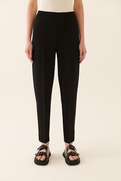 Perspective Illas Regular Fit knöchellange Strickhose für Damen mit hoher Taille und schwarzer Farbe