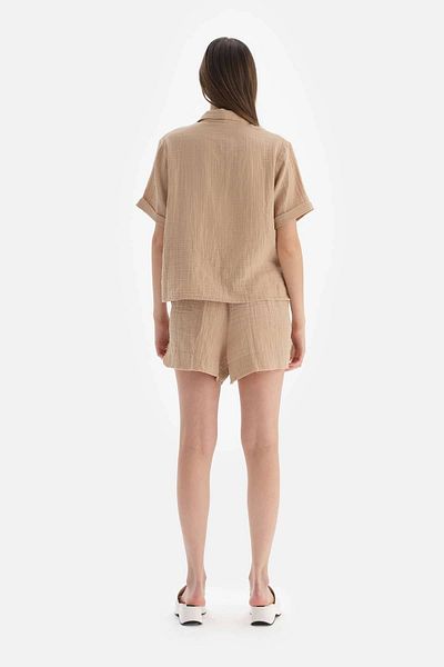 Dagi Beige Musselin-Shorts