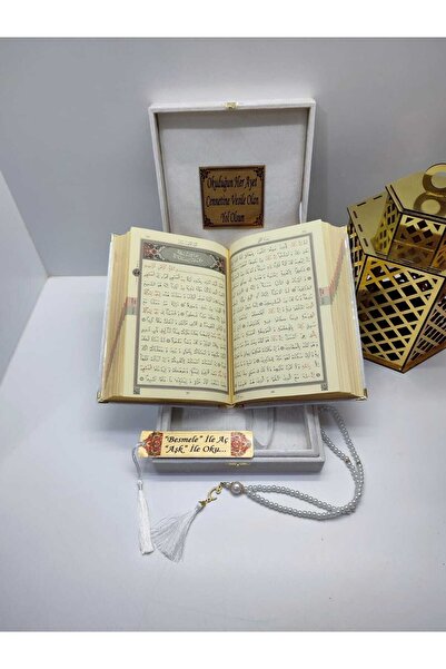 kahraman hediyelik Isimli Raşel Kumaş Kuran-ı Kerim Orta Boy Kutulu (16X24)(BEYAZ)inci Tesbih, Ayraç Seti