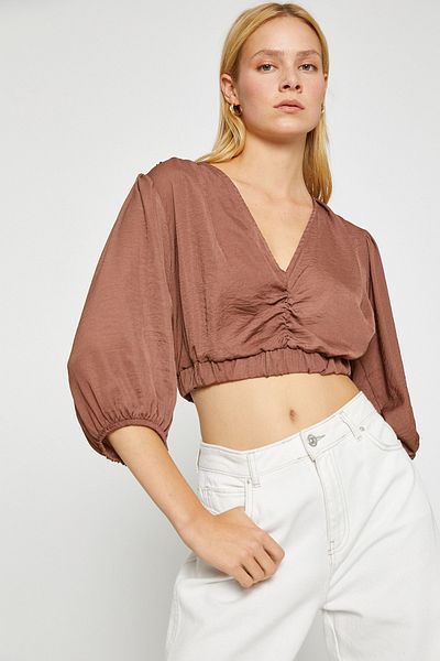 Koton Crop-Bluse mit V-Ausschnitt und Ballonärmeln im Satin-Look