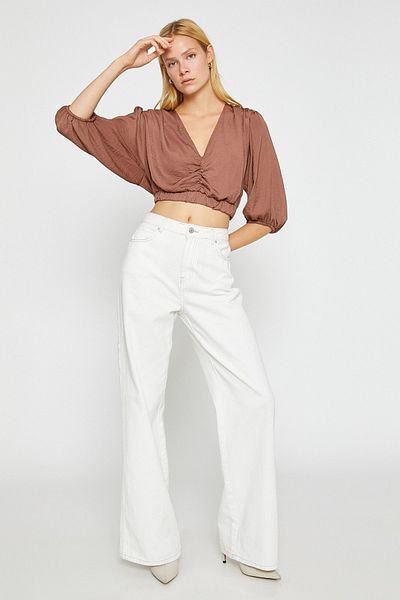 Koton Crop-Bluse mit V-Ausschnitt und Ballonärmeln im Satin-Look