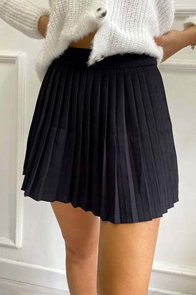 Quzu Марка Ayem Fashion Черни плисирани отпред къси панталони
