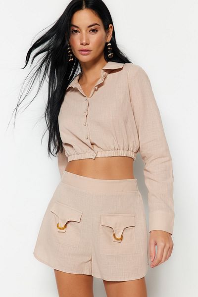 Trendyol Collection Béžové bavlněné plážové šortky a bermudy - s tkanými doplňky TBESS23SR00026