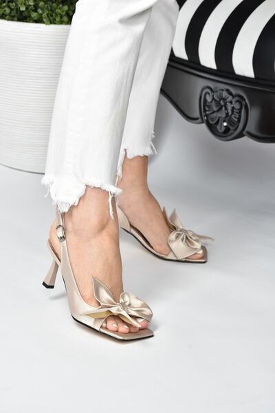 Fox Shoes Dámské boty na podpatku z norkové tkaniny K749384904