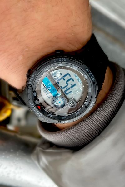 Cockpit Digital 5 Atm Waterproof (Suitable for pool-sea Use) Alarm+stopwatch+lighting Unisex Wristwatch