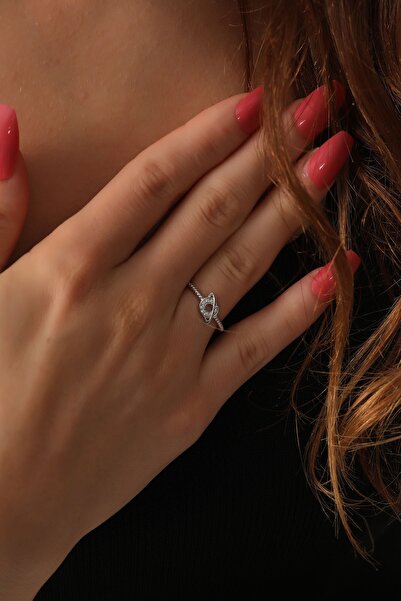 Bilsen Store Beyaz Zirkon Taşlı Burgulu Ayarlanabilir Gezegen Yüzük