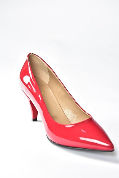Fox Shoes Kırmızı Rugan Alçak Topuklu Günlük Kadın Topuklu Ayakkabı A922151108