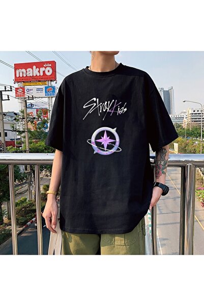 MECH BUTİK Черна тениска със звезден щампа Straykids