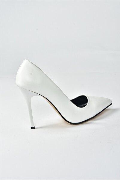 Fox Shoes Bílé dámské boty na podpatku 8922151909