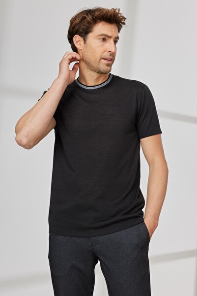 AC&Co / Altınyıldız Classics Ανδρικό μπλουζάκι από λινό λουκ σε Μαύρο Slim Fi...