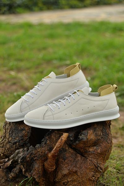 JAMES FRANCO Model de pantofi casual albi, 100% piele, pentru bărbați, care oferă eleganță și confort împreună cu stilul său inovator