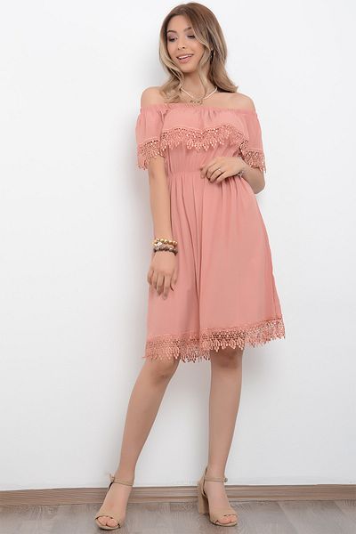 AVORWE Rochie deasupra genunchiului cu detaliu din dantelă cu guler Madonna, cu talie elastică
