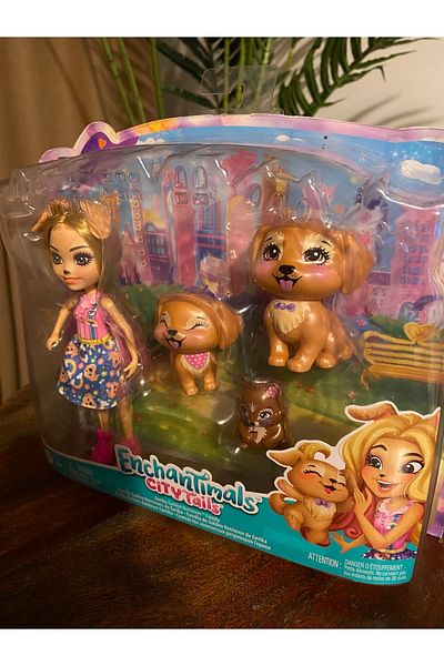 u-toys مجموعة لعب بيت الدمى للكلاب الصغيرة من Enchantımals City Tails Golden Family