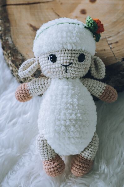 Anatoya Amigurumi Kuzu Miniş -