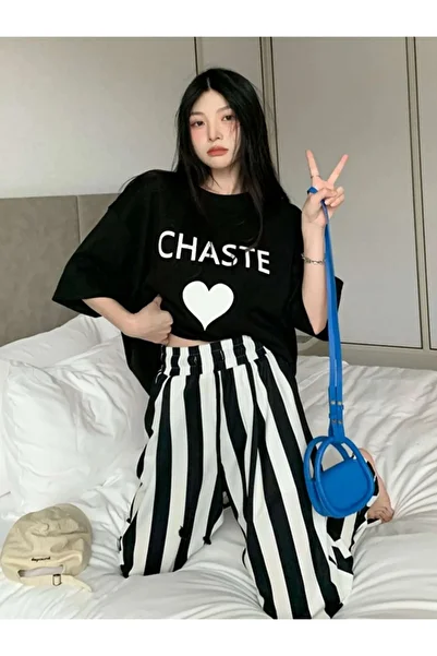 Machetta Plus Size Chaste Heart Printed Black Oversize T-shirt