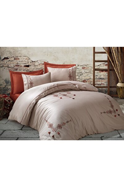 Dantela Nakışlı  Püsküllü Pamuk Saten Çift Kişilik Nevresim Takımı Tilbe Bej