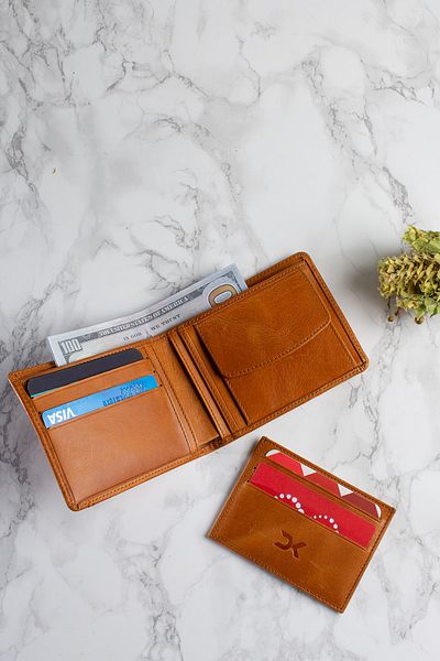 DK LEATHER Унисекс портфейл с отделение за монети от естествена кожа, кафяво-кафяво, Манчестър - Подаръчен - Crazy
