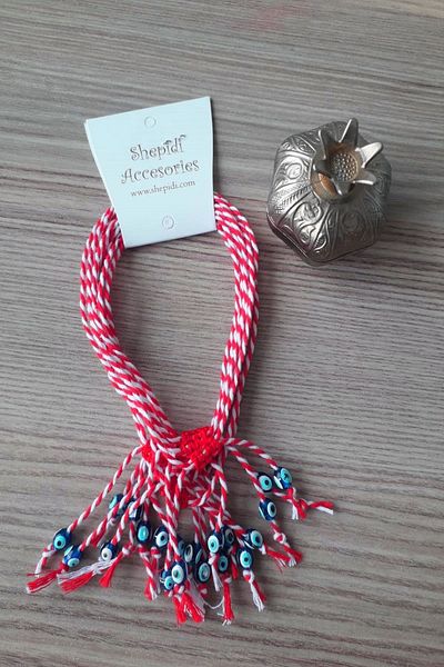 Shepidi 15-Piece Red-white Handmade Marteniçka