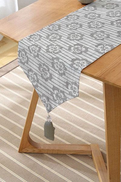 Realhomes Alergăr triunghiular cu ciucuri, cu ciucuri, din denim, cu tematică florală, imprimat digital