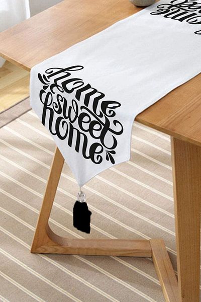 Realhomes Home Sweet Home Ψηφιακή τυπωμένη διακοσμητική φούντα σενίλ Triangle Runner
