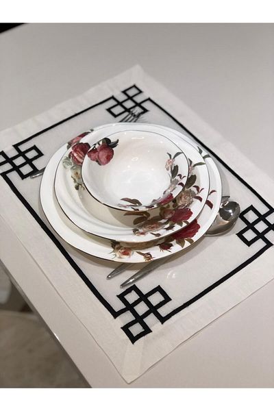 Nur Homing Black Labyrinth American Service Set of 2