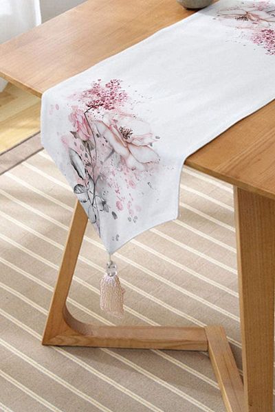 Realhomes Ogea Flower Themed Leaf Drawing Tasseled Chenille Triangle Runner