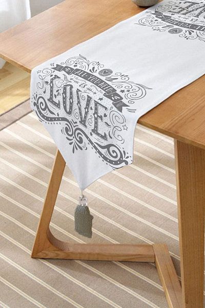 Realhomes Love Written Digital Printing Decorative Tasseled Chenille Triangle Runner
