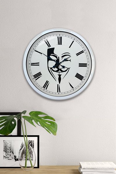 Kasva Concept Gift 40 cm White Metal Mask Wall Clock