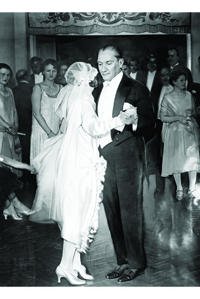 Cakatablo Ahşap Tablo Atatürk Latife Hanım Dans (25x35 Cm Boyut)