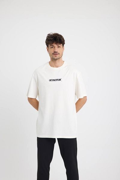 TWILLS T-shirt Arrow Breezy Eva Embroidery Printed Brand New Crew Neck Oversize T-shirt Unisex