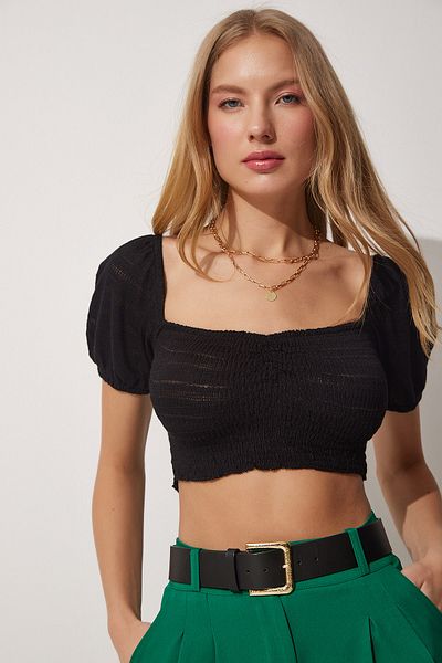 Happiness İstanbul Schwarze, kurze Strickbluse mit herzförmigem Kragen für Damen DM00116