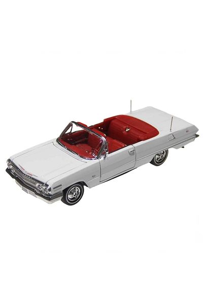WELLY Chevrolet Impala 1963 1/24 Scale Red