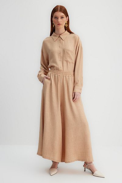 Trendyol Modest X Kevser Sarıoglu Camel Φαρδύ Πουκάμισο-Παντελόνι Υφαντό Σετ TCLSS23US00001