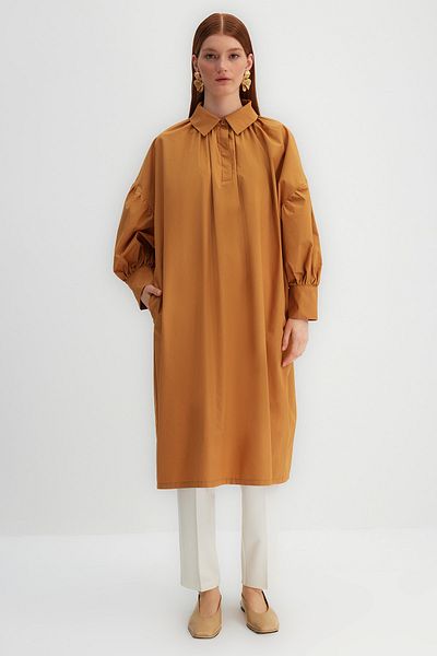 Trendyol Modest X Kevser Sarıoglu Brown Half Pat Buzgu Деталізована 100 бавовняна ткана туніка з попліну TCLSS23UK00002