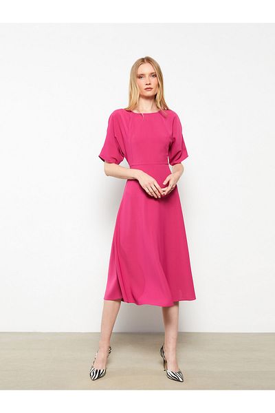 LC Waikiki Gerades, kurzärmliges Krepp-Damenkleid mit Rundhalsausschnitt