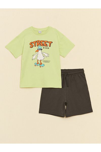 LC Waikiki Crew Neck Printed Short Sleeve Boys' T-Shirt and Shorts