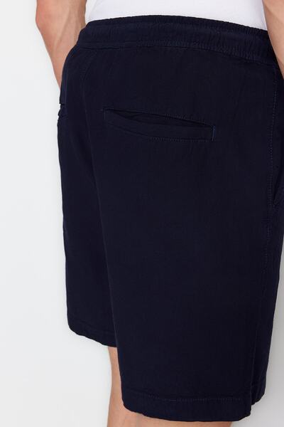 Trendyol Collection Námořnické modré pánské kraťasy volného střihu TMNSS23SR00056