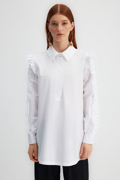 Trendyol Modest X Kevser Sarıoglu Біла 100 бавовняна туніка з попліну з оборками на плечах і рукавах TCLSS23UK00004