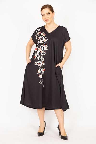 Şans Women's Black Plus Size V-Neck Floral Print Pocket Dress 65n35959