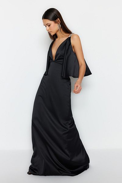 Trendyol Collection Чорні довгі вечірні сукні TPRSS23AE00220 з ремінцем Tas з детальним V-подібним вирізом шиї TPRSS23AE00220