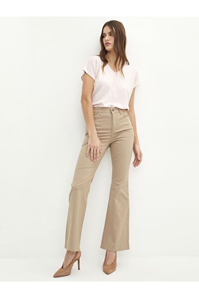 LC Waikiki Γυναικείο παντελόνι Normal Waist Slim Fit με λεπτομέρεια στην τσέπη