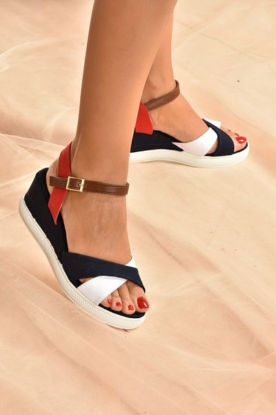 Fox Shoes Dámské boty na klínovém podpatku K674305005