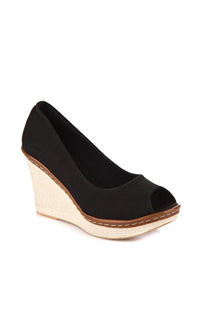 Fox Shoes Μαύρα γυναικεία παπούτσια με τακούνι 9674040305