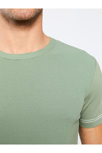 LC Waikiki Ανδρικό πλεκτό T-shirt με λαιμόκοψη με κοντό μανίκι