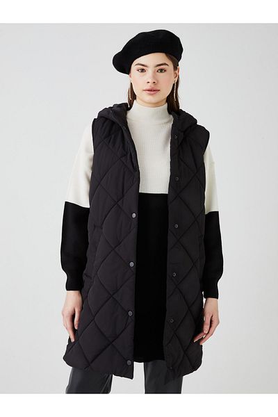 LC Waikiki Vestă puf pentru femei, matlasată și cu glugă
