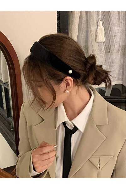 CSR Collection Filled Velvet Pearl Crown